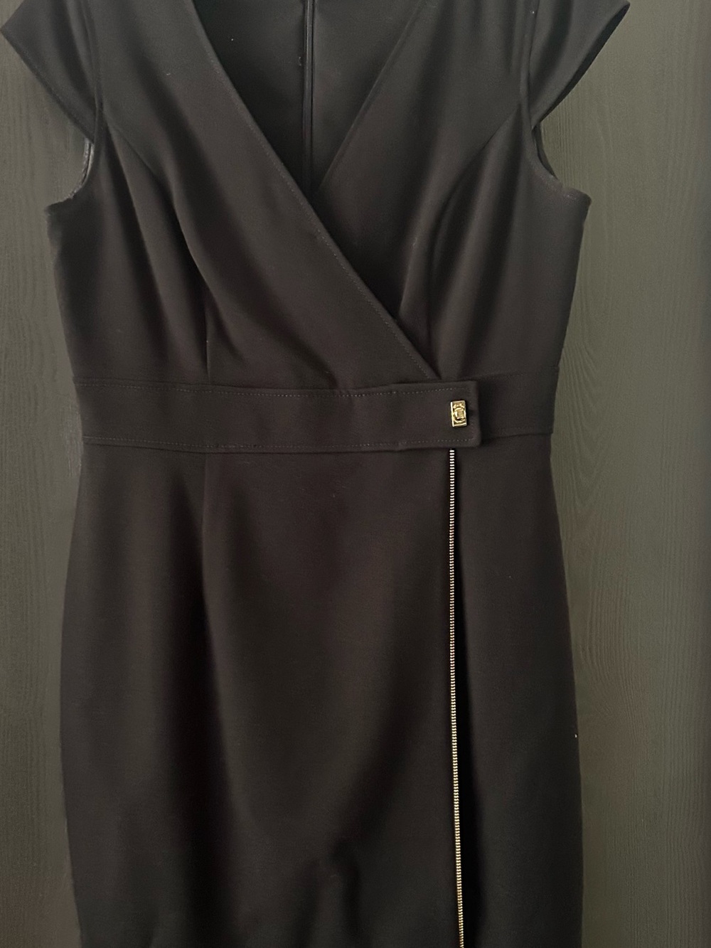 Calvin Klein Black Cap-Sleeve Wrap Midi Dress